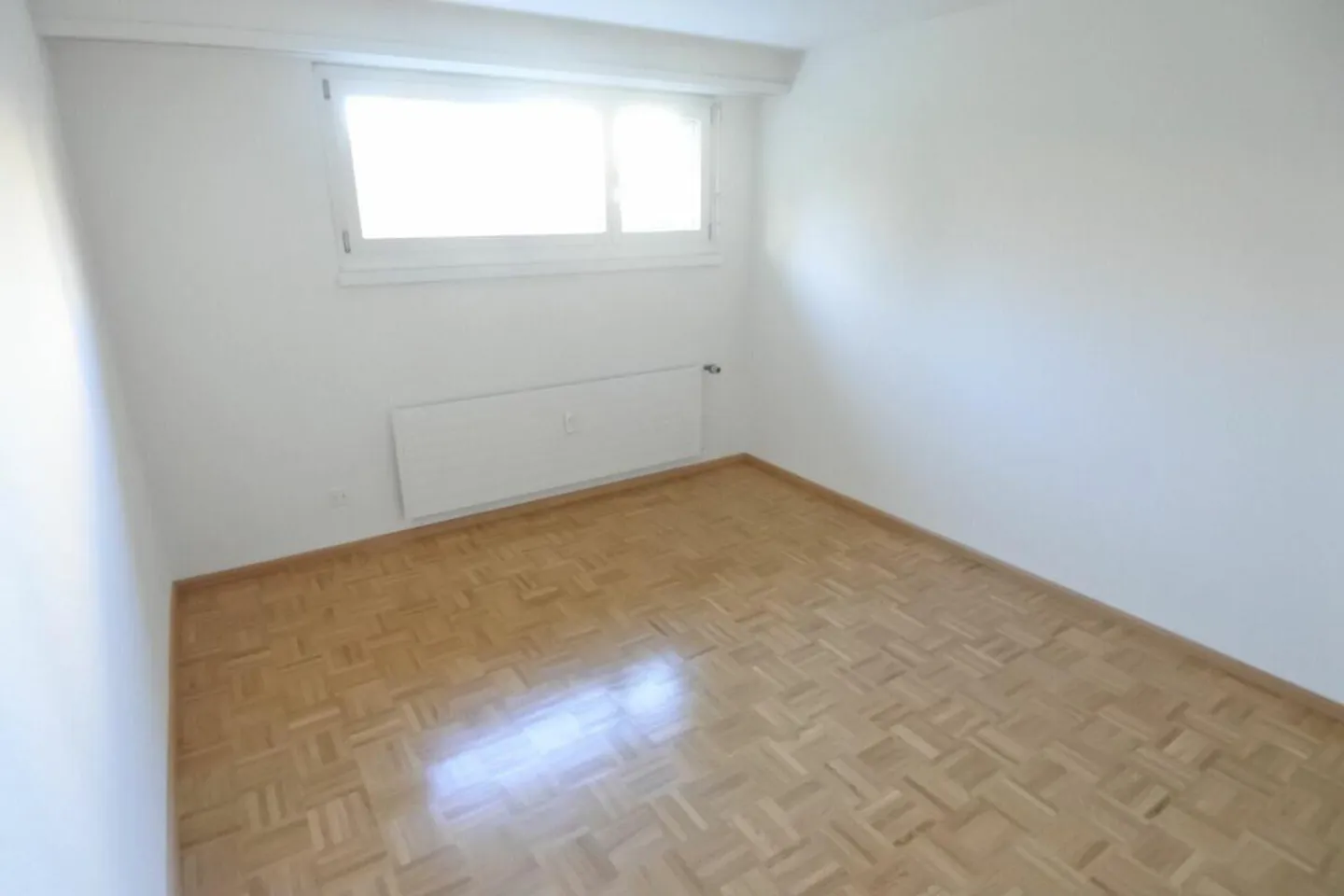 Spazio Commerciale Silenzioso / Ufficio / Studio / Pratica - Foto 2 di 7