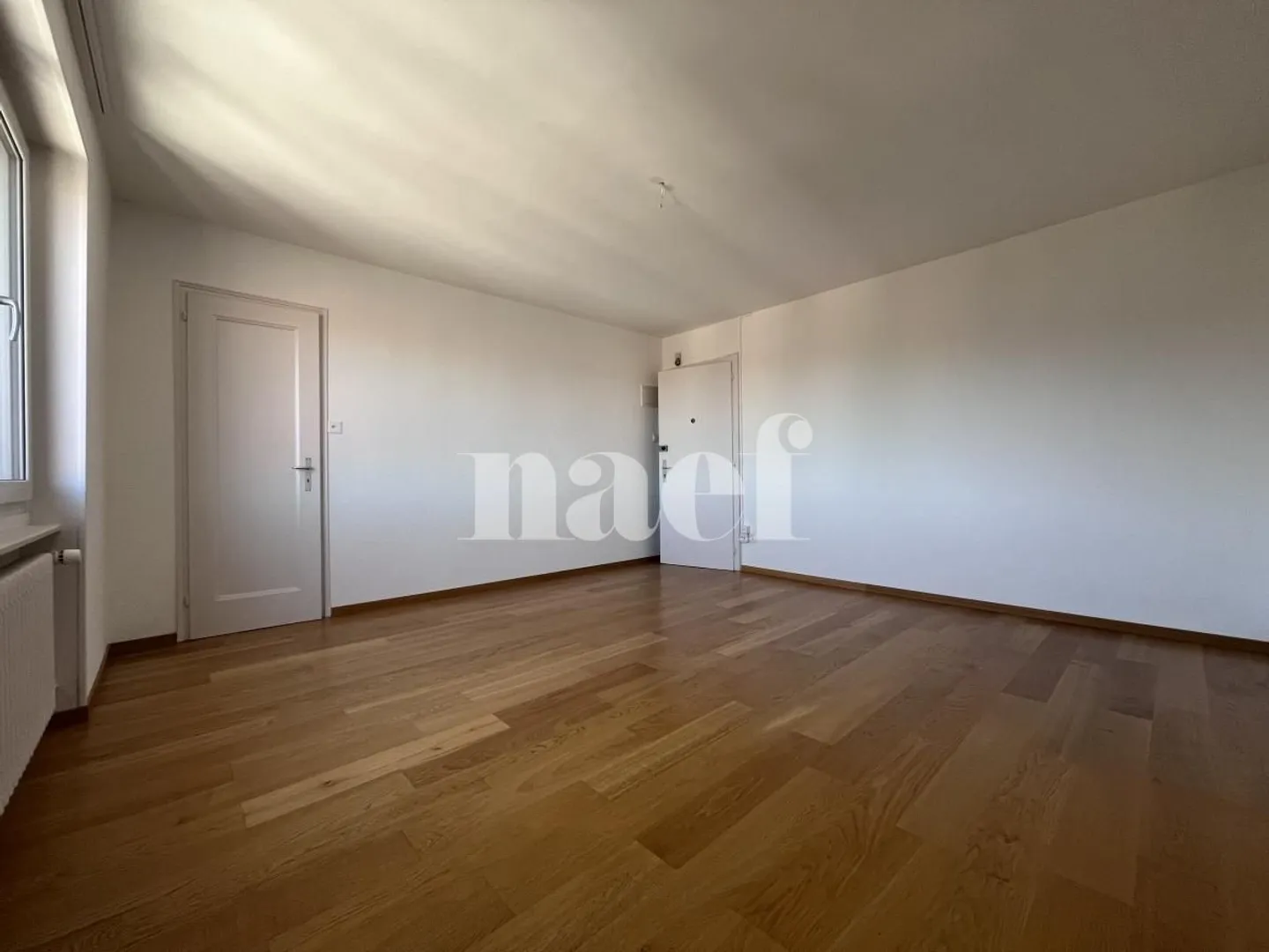4 rooms fully renovated - Photo 1 of 4