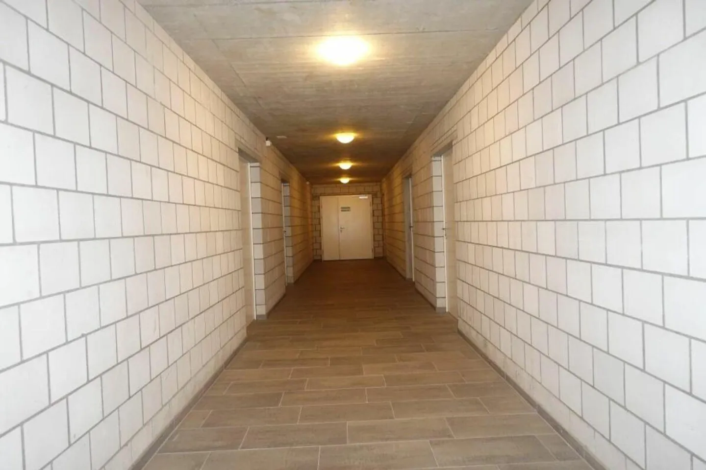 Emplacement idéal appartement 4,5 pièces avec ascenseur au centre-ville de Lyss - Photo 22 sur 23