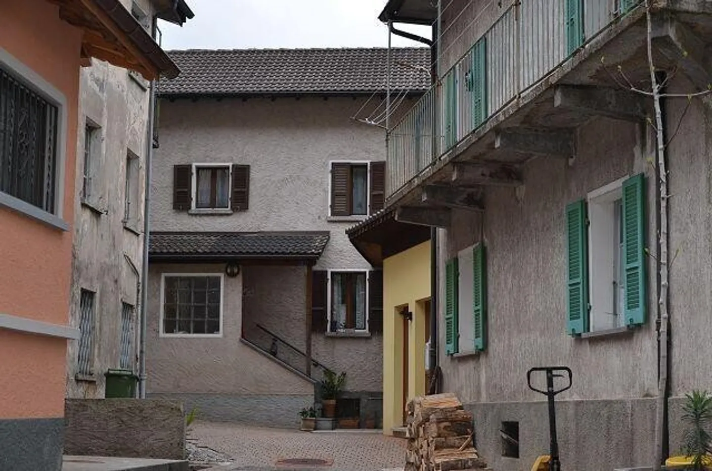 Casa singola in affitto - Foto 1 di 13