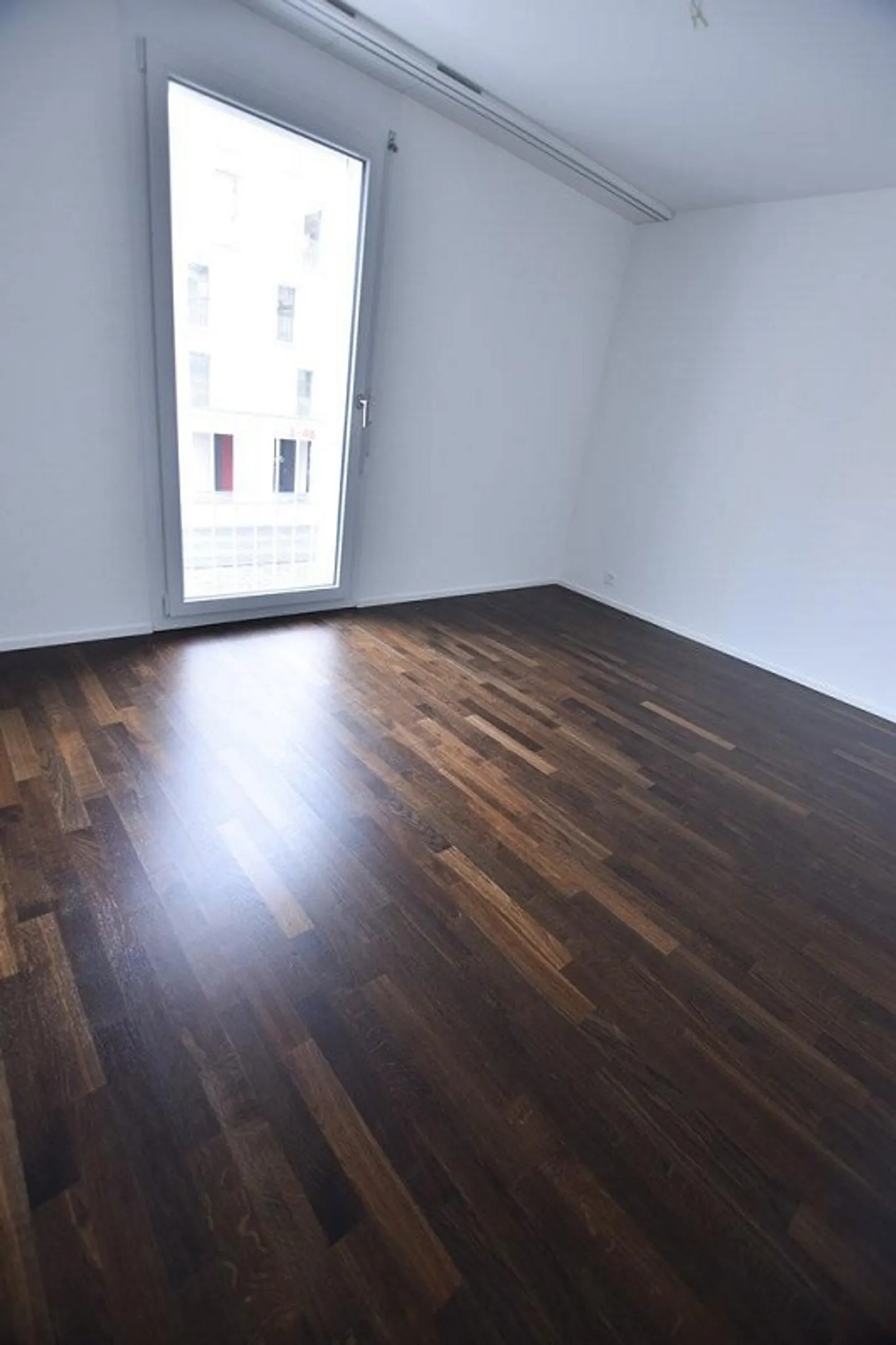 Moderno appartamento 2.5 stanze nel bellissimo Jardin du Paradis - Foto 7 di 11