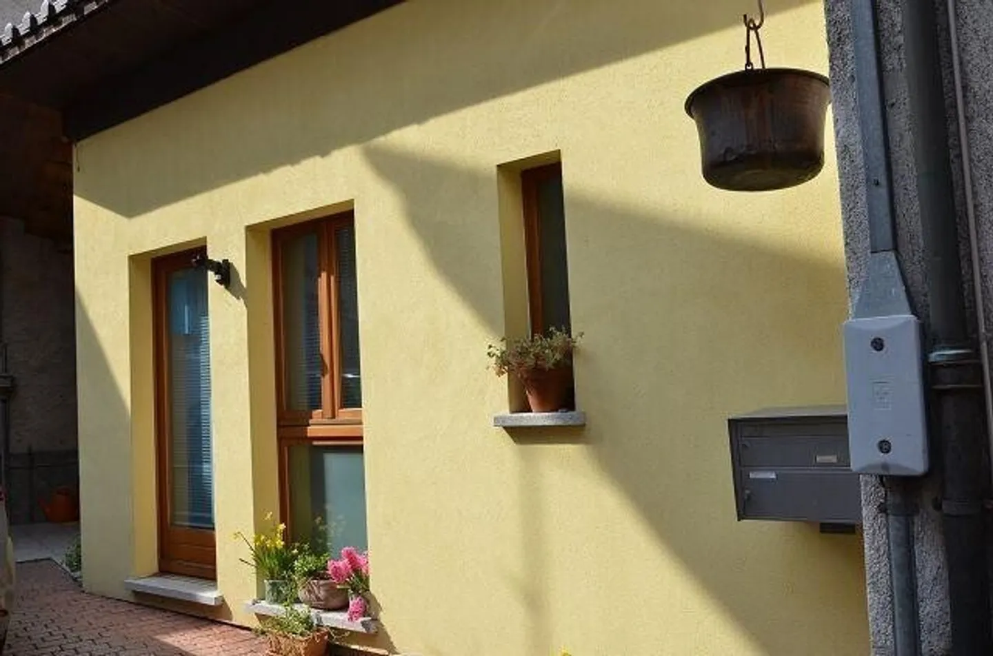 Casa singola in affitto - Foto 2 di 13