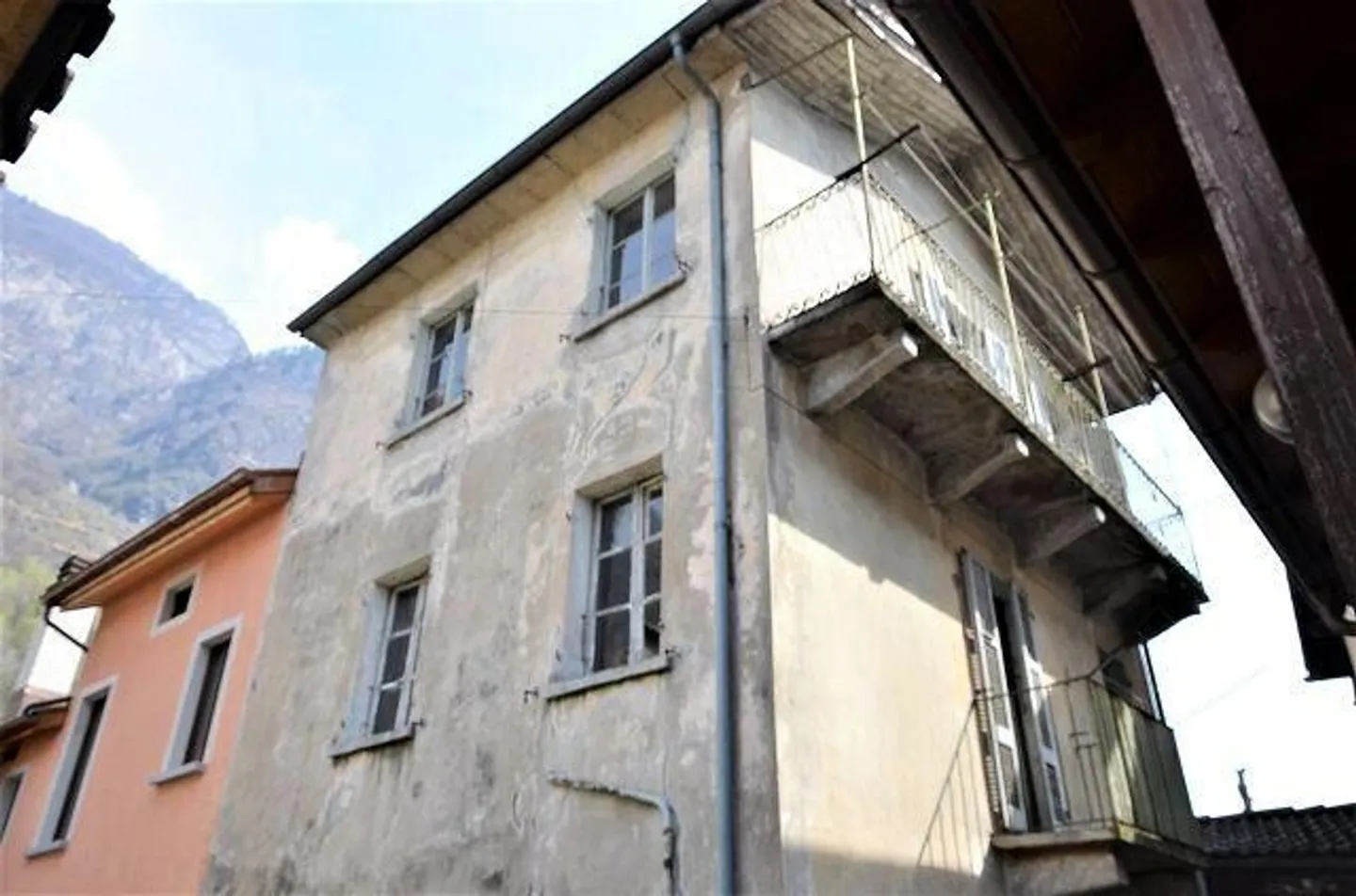 Casa singola in affitto - Foto 3 di 13