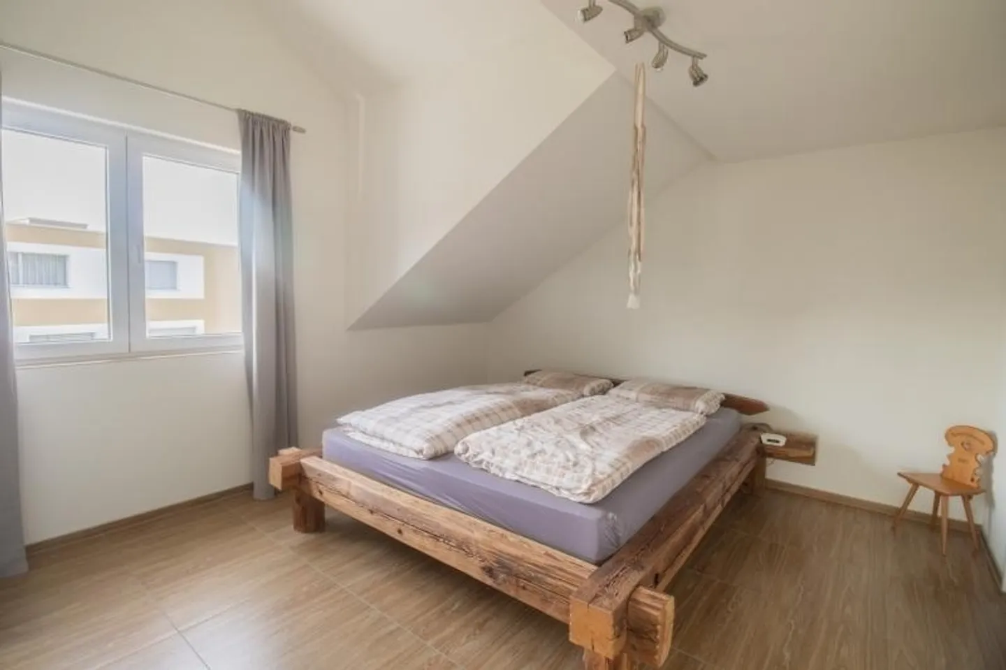 Appartamento moderno di 3,5 stanze con ascensore e locali di servizio, Hunzenschwil - Foto 5 di 9