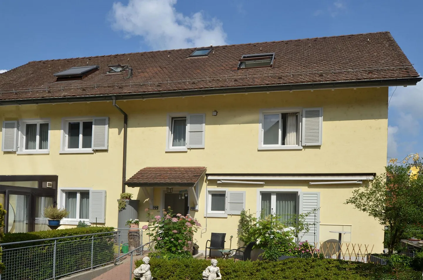 Vielseitiger Büroraum mit Bad - Foto 3 von 4