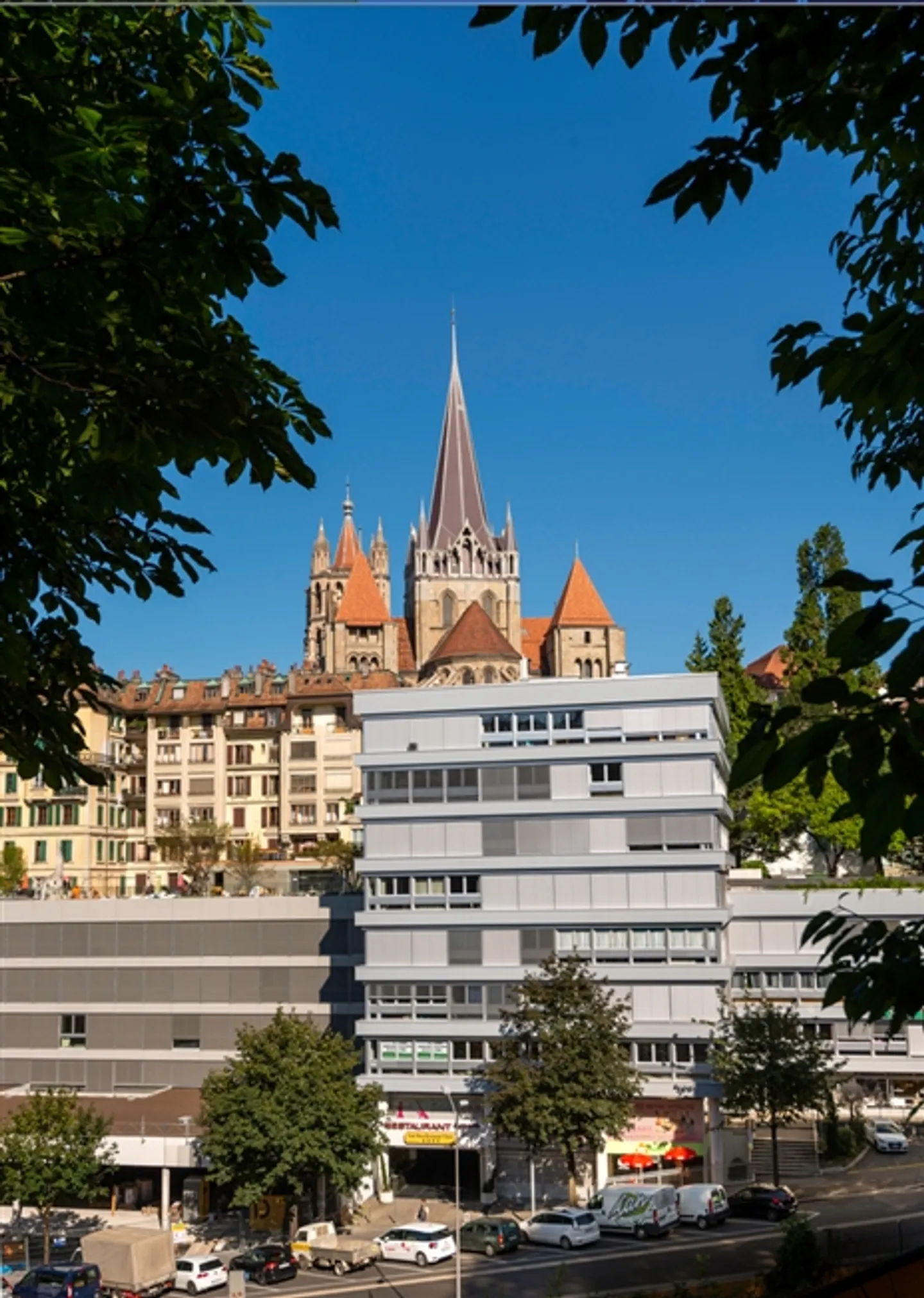 «Renovierte Geschäftsräume zu vermieten - 123 m2 und 204 m2» - Foto 2 von 3