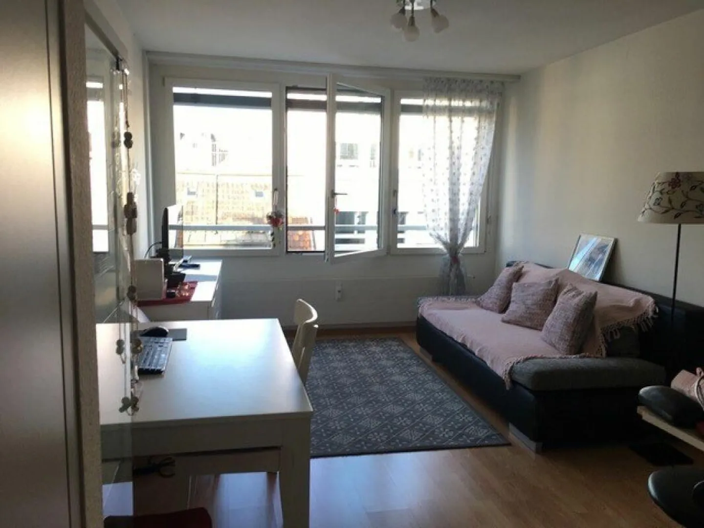 Centrally Located City Apartment on the 6th Floor - Photo 4 of 8