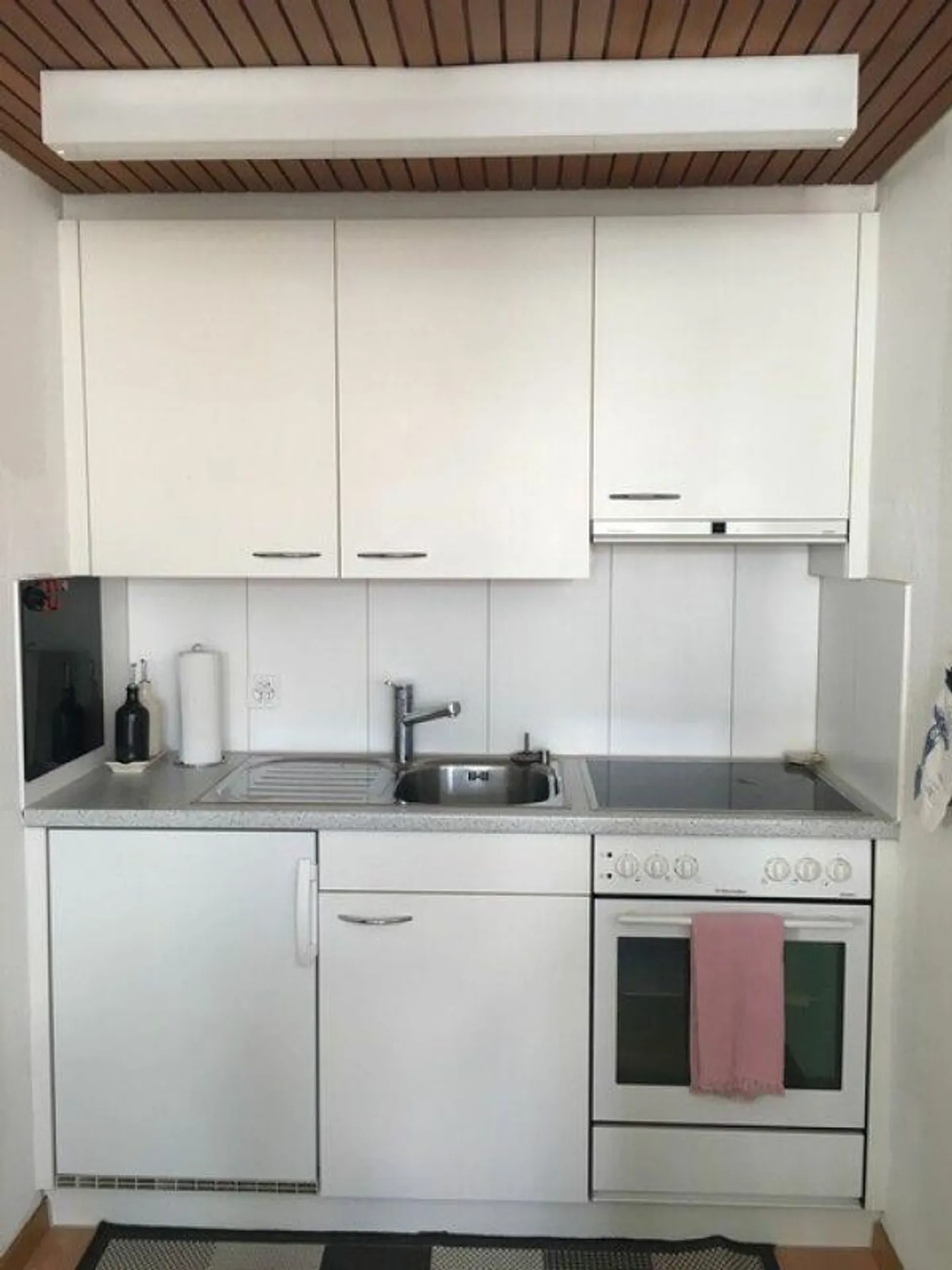 Centrally Located City Apartment on the 6th Floor - Photo 6 of 8