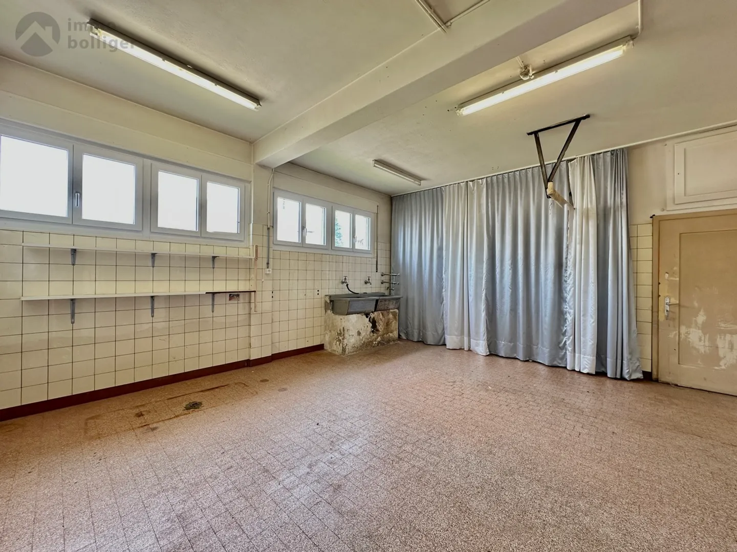 Una casa, tre opportunità - Vivere, affittare, realizzare! - Foto 2 di 14