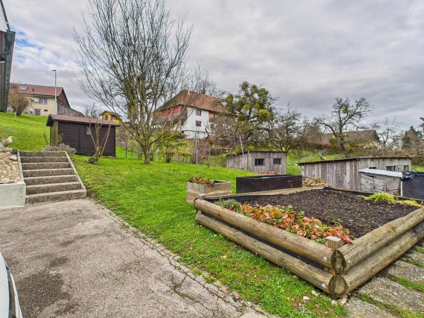 Spacieux 6 pièces  appartement familial avec jardin à Fontenais - Photo 11 sur 12