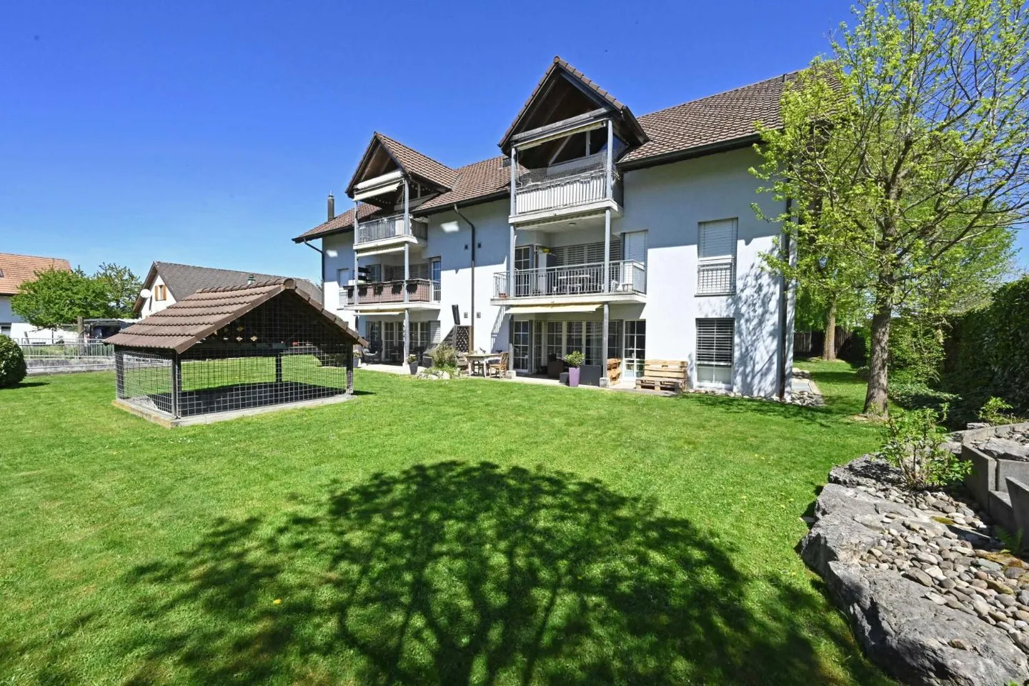 Two multi-family houses with AEH in Grafenried BE - Photo 1 of 2