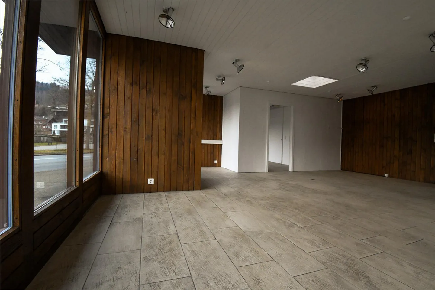 Shop/Office - Photo 10 of 16