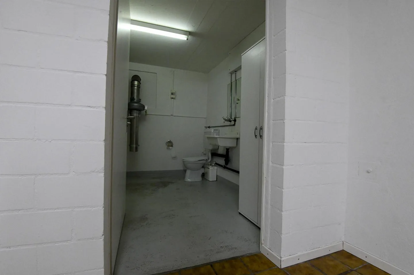 Shop/Office - Photo 16 of 16