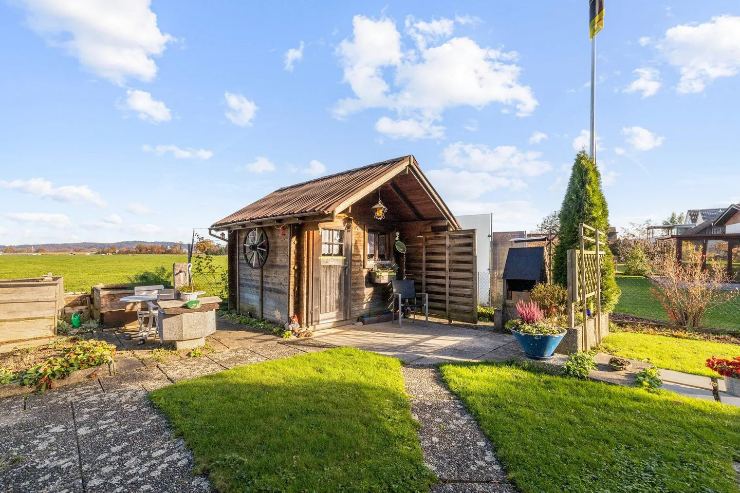 Maison individuelle avec beau jardin - Photo 4 sur 25