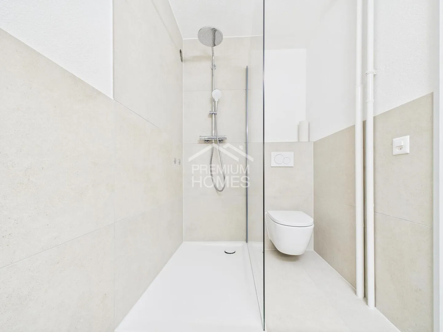 Light-Filled Living Oasis with a View - Photo 5 of 9