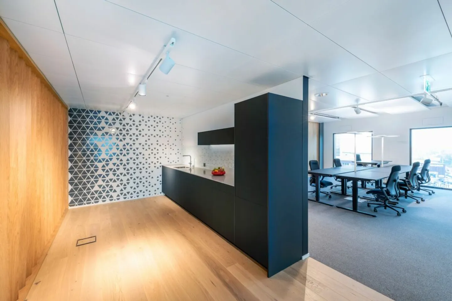 R2 Tower - Werden Sie ein Teil der Walliseller-Skyline - Foto 10 von 13