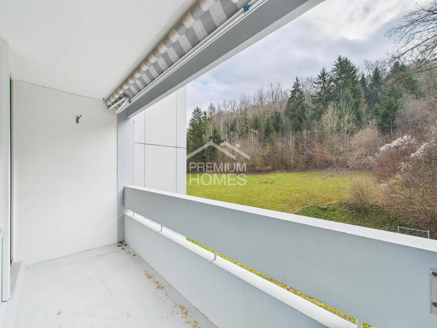 Light-Filled Living Oasis with a View - Photo 7 of 9