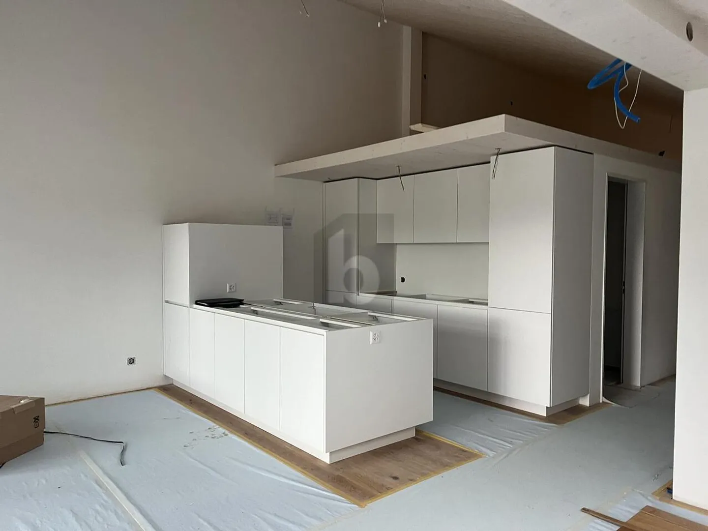 FIRST USE: MODERN WITH A VIEW - Photo 2 of 6
