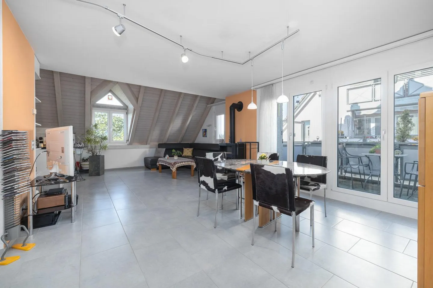 Charmante Maisonette mit Grünblick - Foto 2 von 12