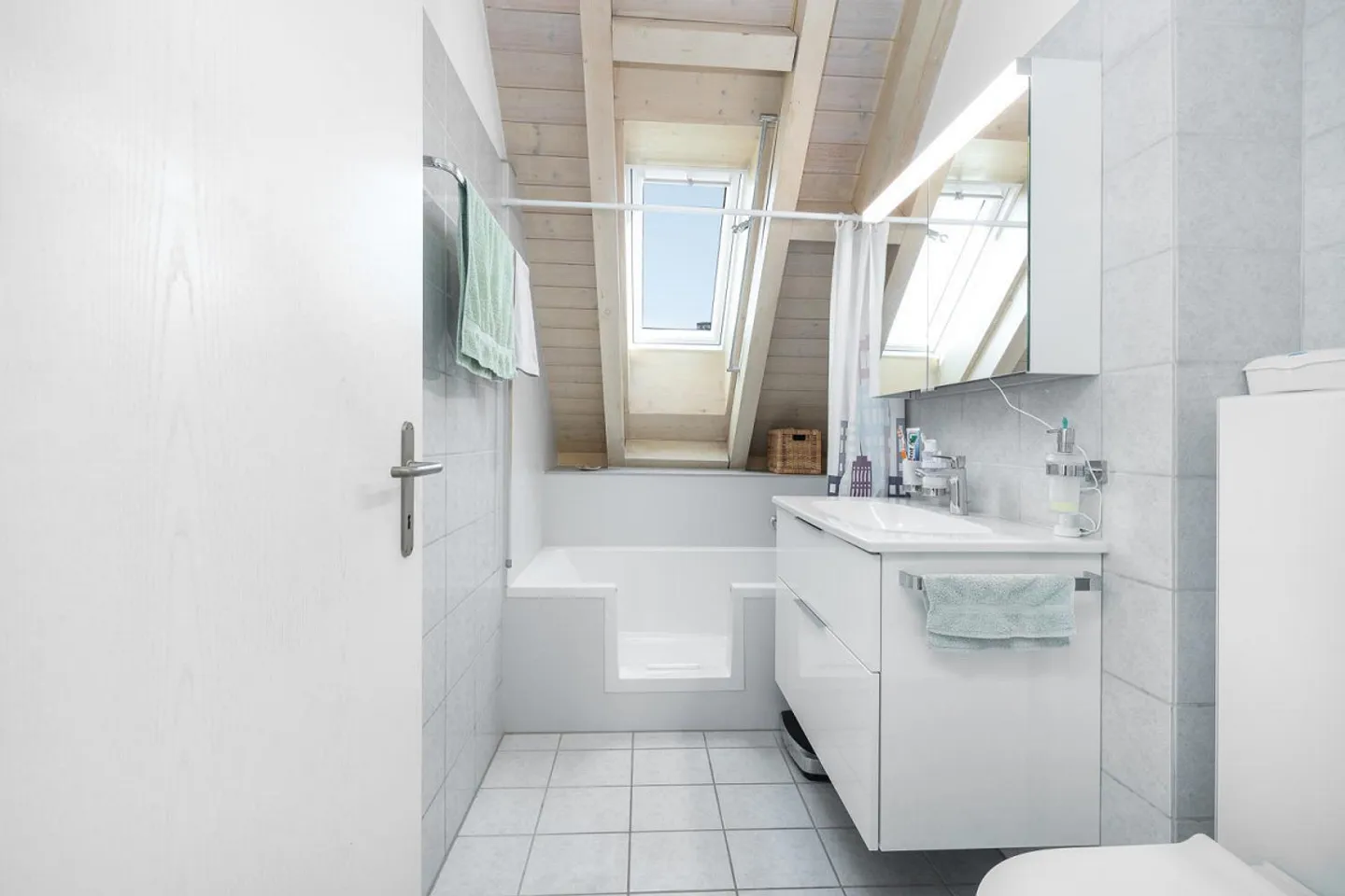Charmante Maisonette mit Grünblick - Foto 5 von 12