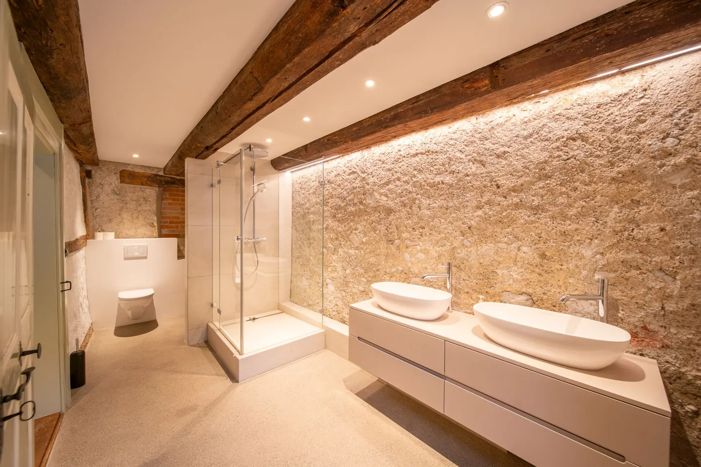 Historical Walls: 2.5 Room Maisonette - Photo 5 of 9