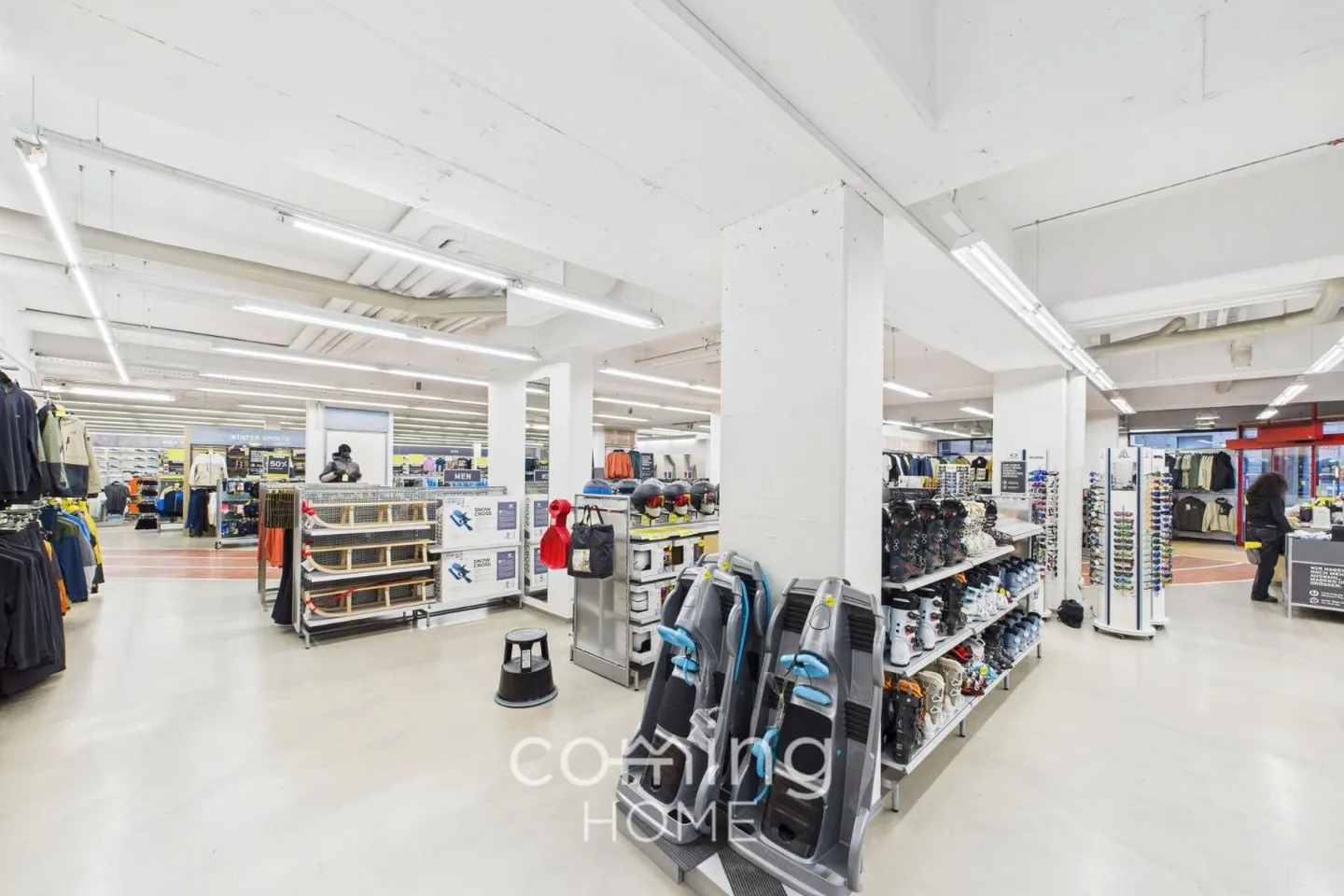 Commercial space half in Visp - 340 m² on the ground floor, barrier-free and versatile - Photo 11 of 12