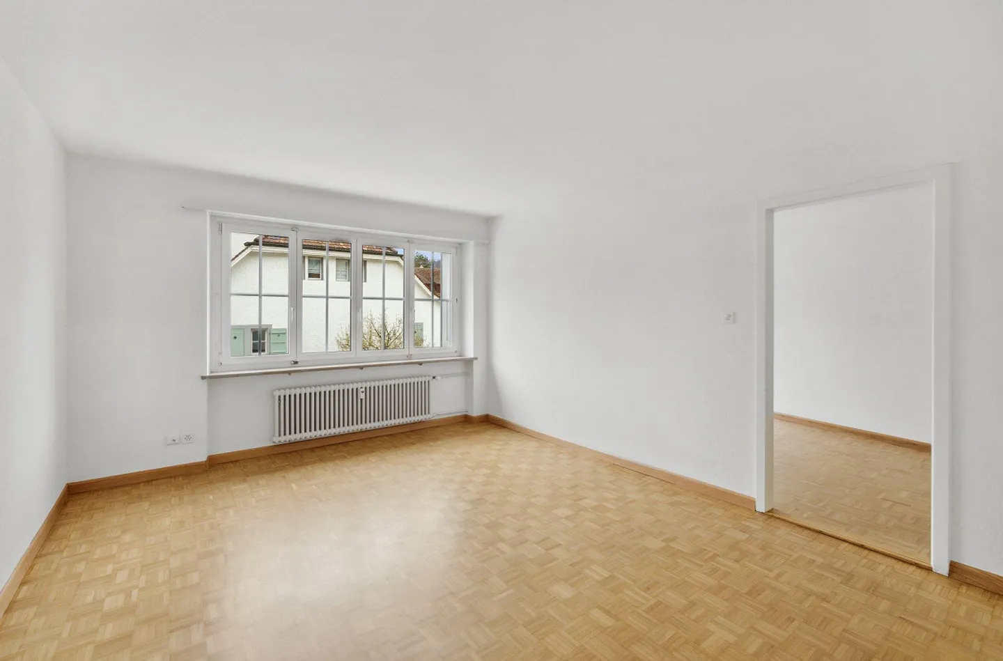 Living in the heart of Arlesheim - Photo 2 of 6