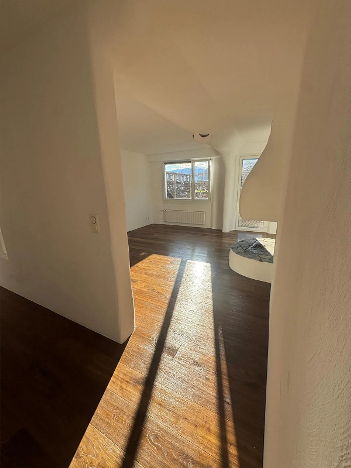 Grosszügige 3.5-Zimmer-Terrassenwohnung am Rande von Rhäzüns - Foto 3 von 17