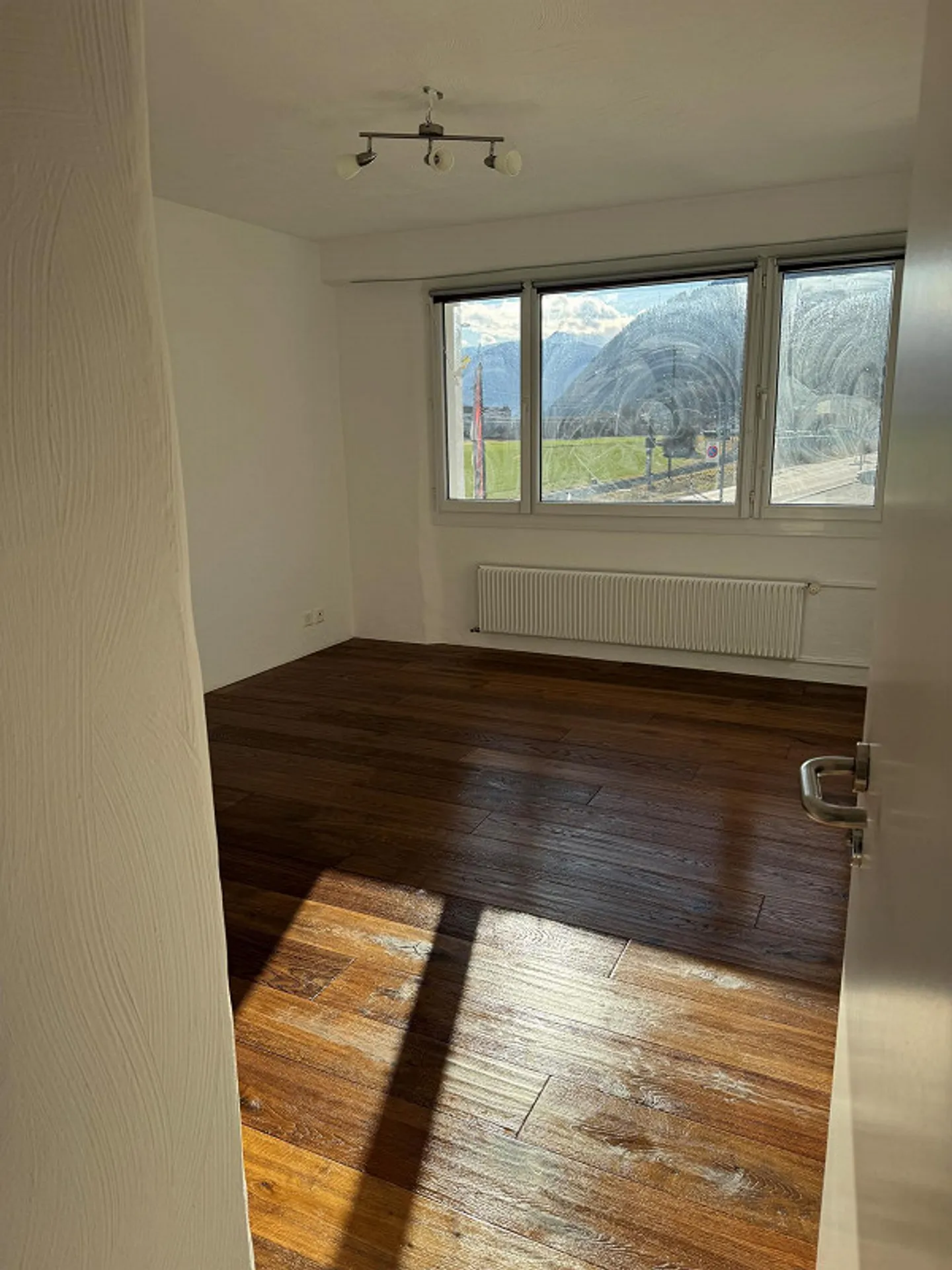 Grosszügige 3.5-Zimmer-Terrassenwohnung am Rande von Rhäzüns - Foto 9 von 17