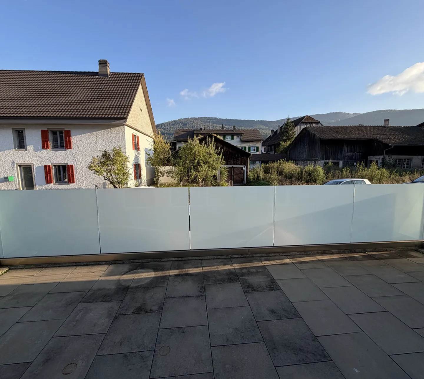 Appartement Charmant avec Terrasse - Photo 1 sur 10