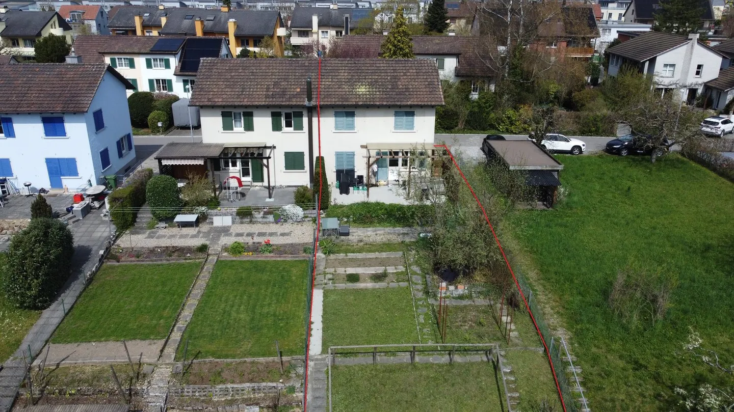 Charmante maison individuelle de 4 pièces avec jardin à Eglisau - Photo 2 sur 13