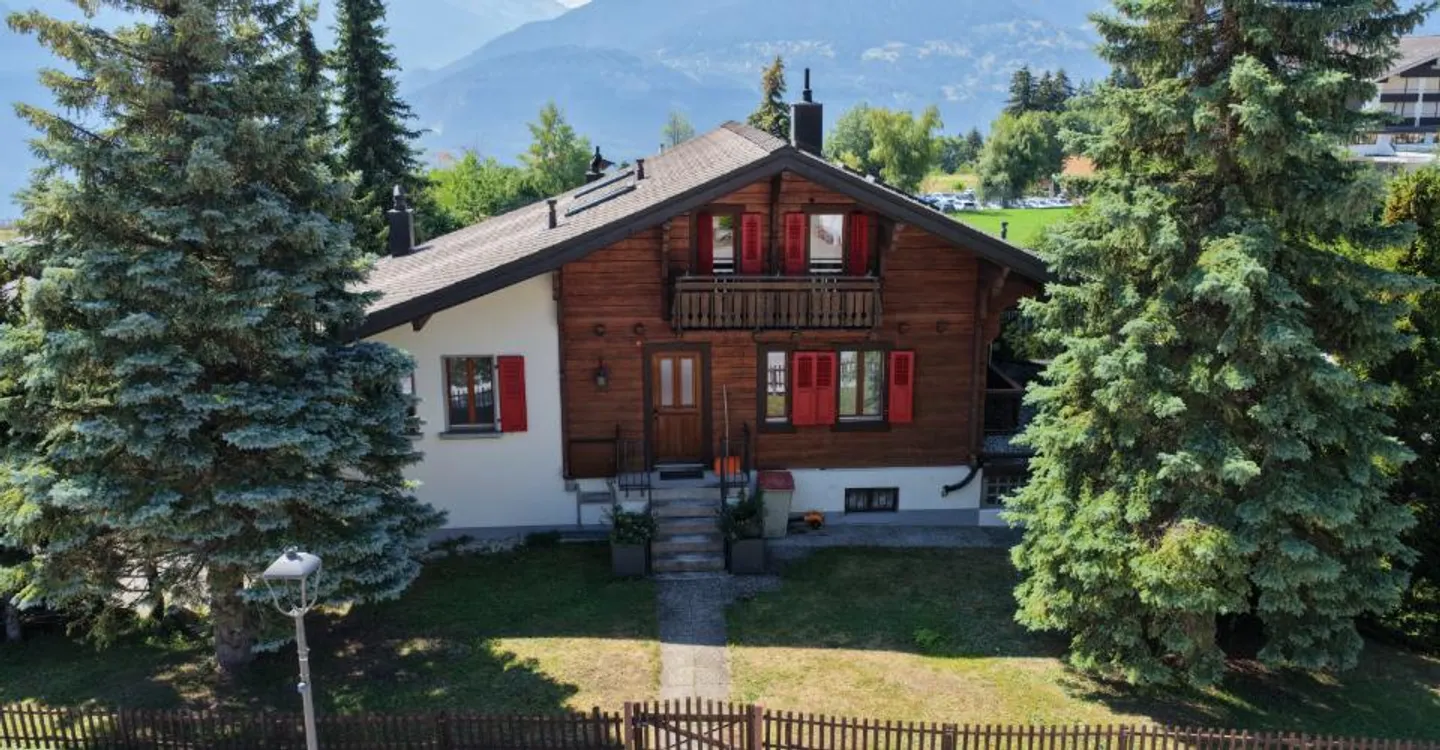 Chalet 8.5 Zimmer - Foto 1 von 19