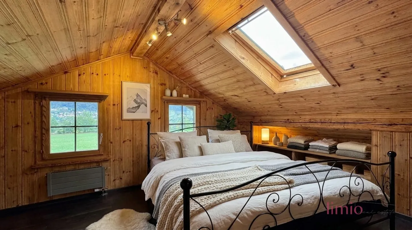 A RARE OPPORTUNITY: Completely renovated chalet with a separate apartment just 5 minutes from Chur - Photo 9 of 13