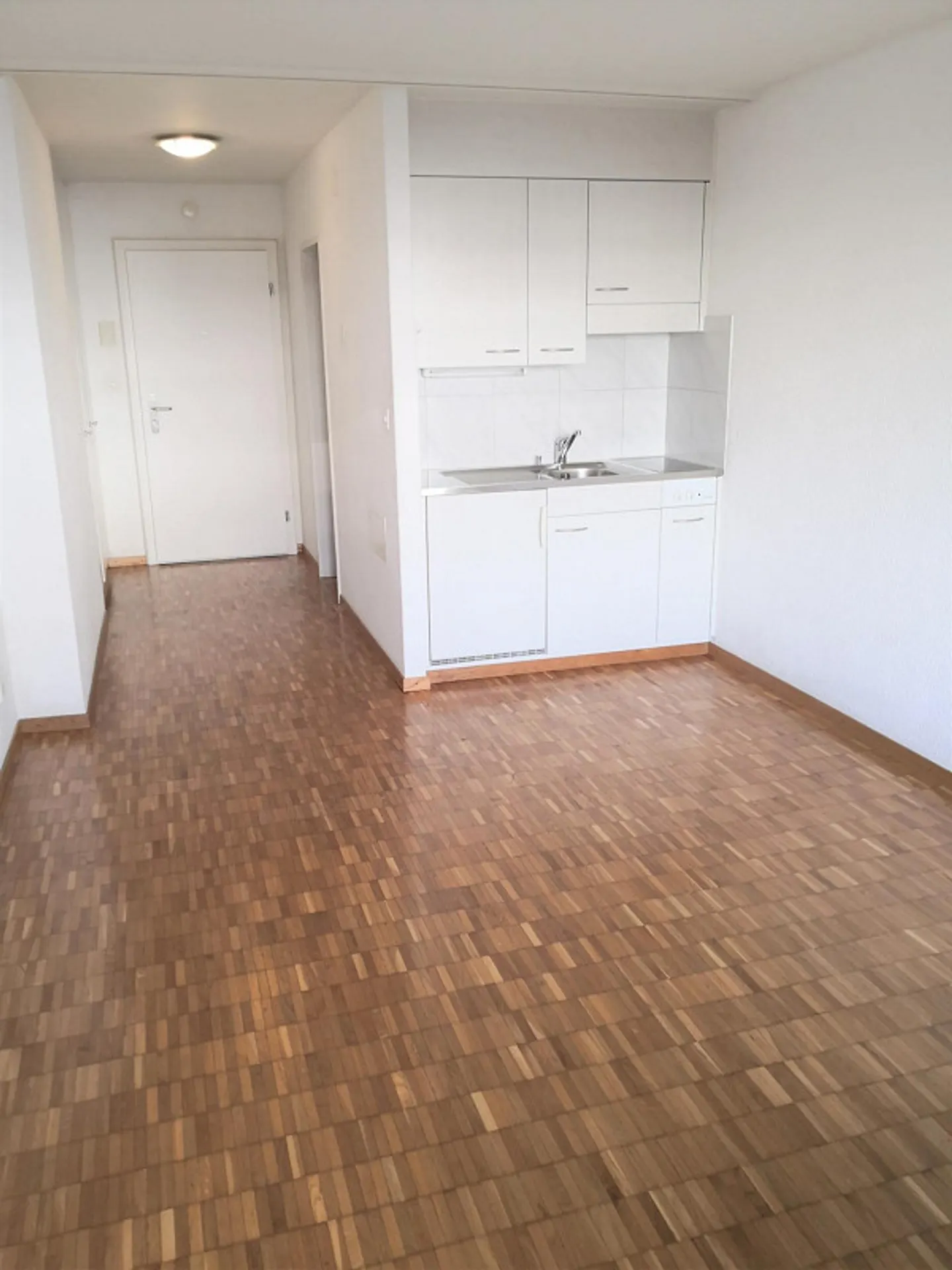 Appartement 1 pièce confortable - Photo 2 sur 6
