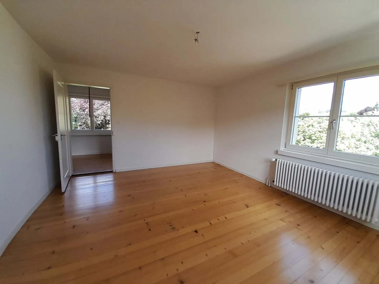 Charmante maison individuelle de 4 pièces avec jardin à Eglisau - Photo 11 sur 13