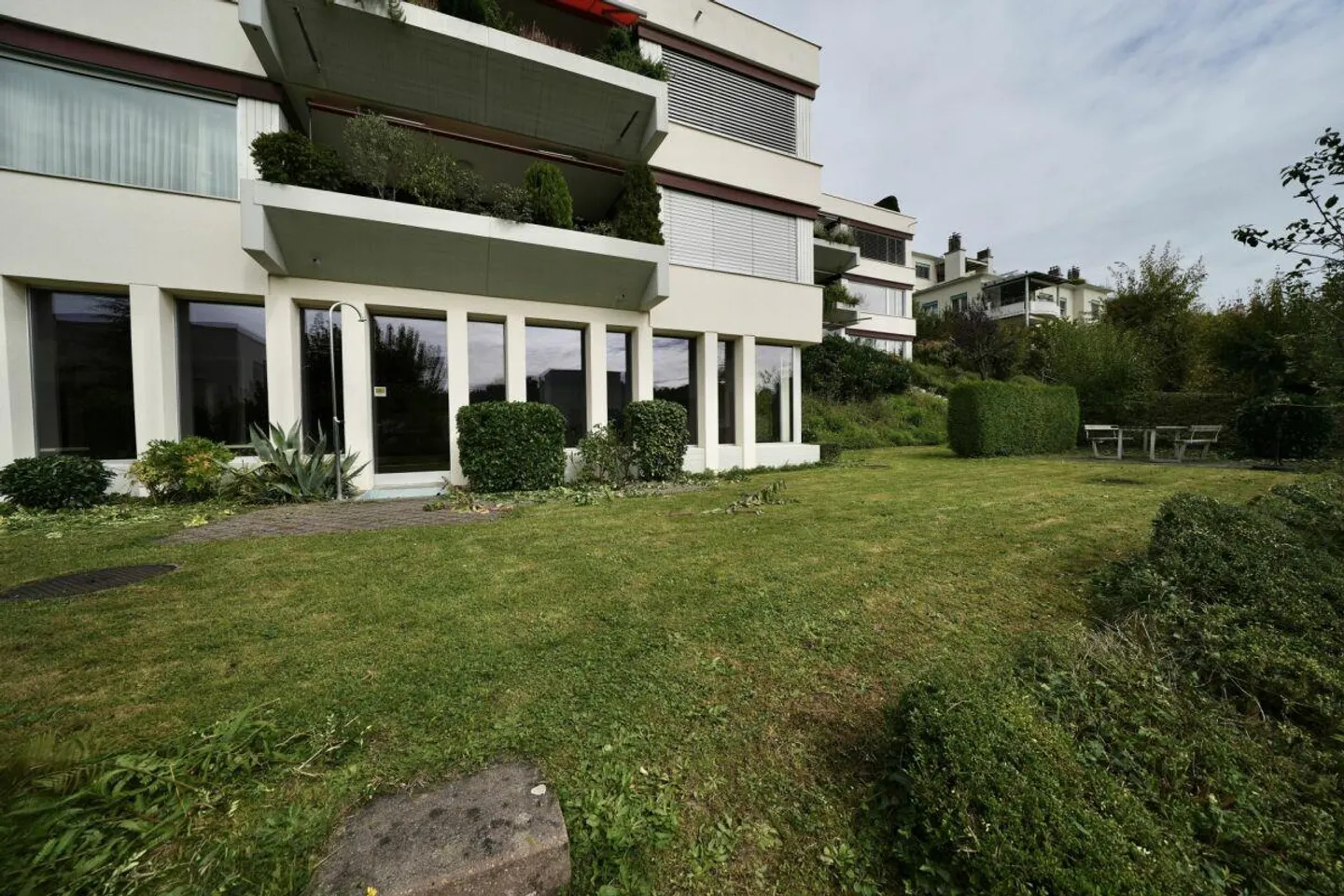 Spacious Attic Apartment with Views - Photo 3 of 4