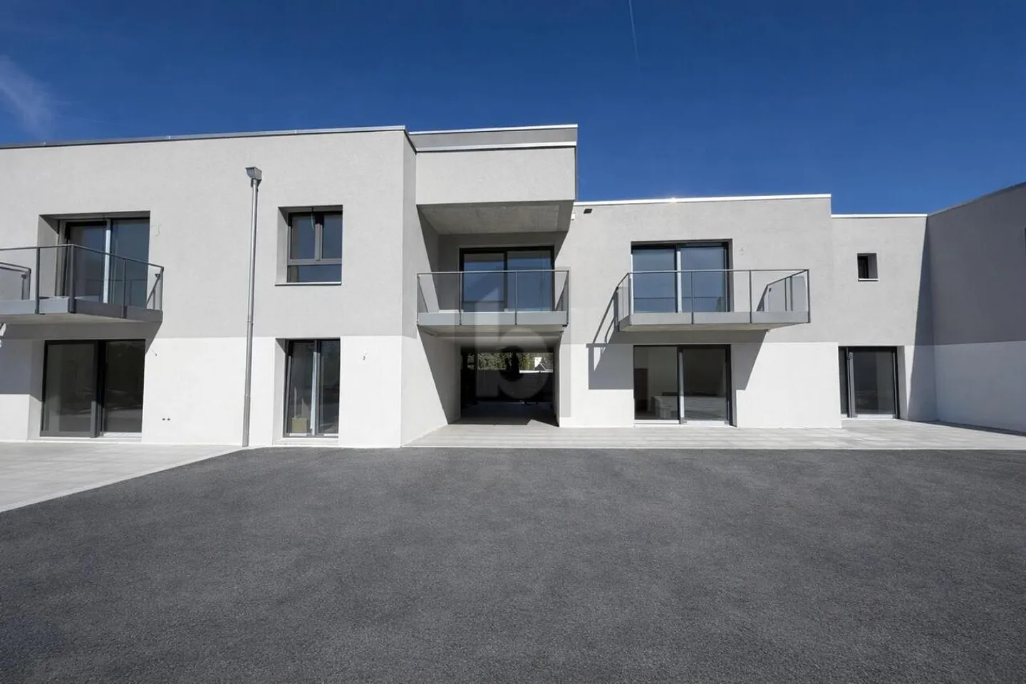 Appartement Charmant avec Rooftop - Photo 1 sur 5