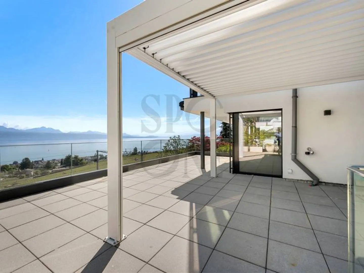 Villa of the Architects with Panoramic View in the Heart of Lavaux - Photo 10 of 12