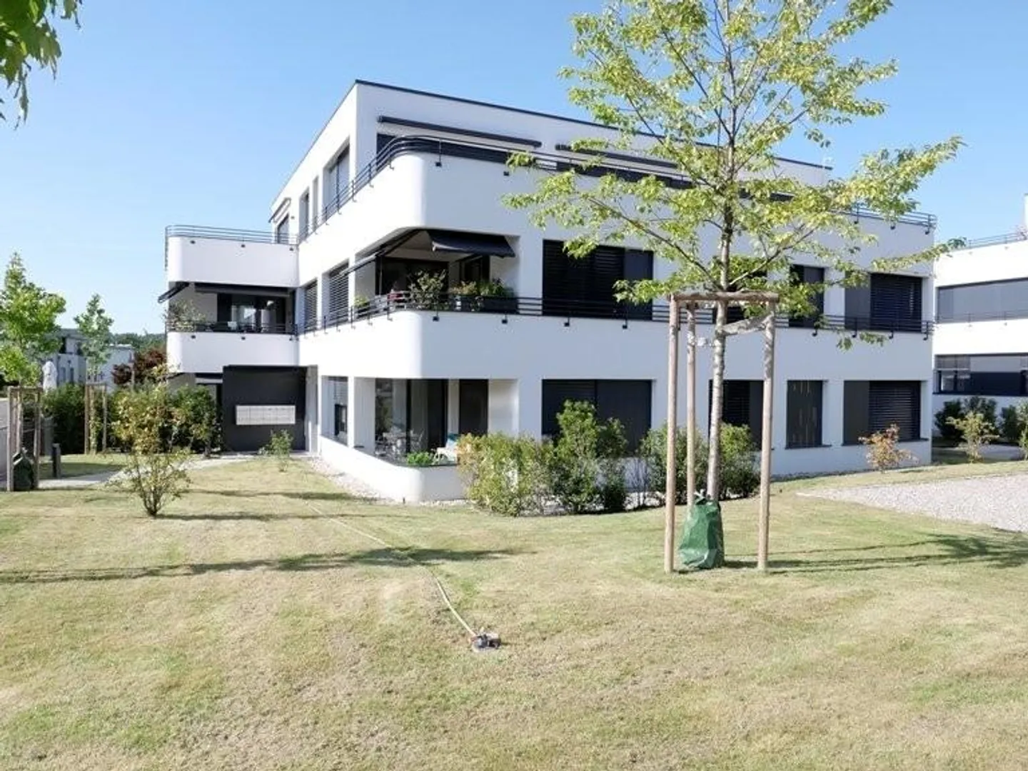 Modern apartment with garden seating area - Photo 1 of 11