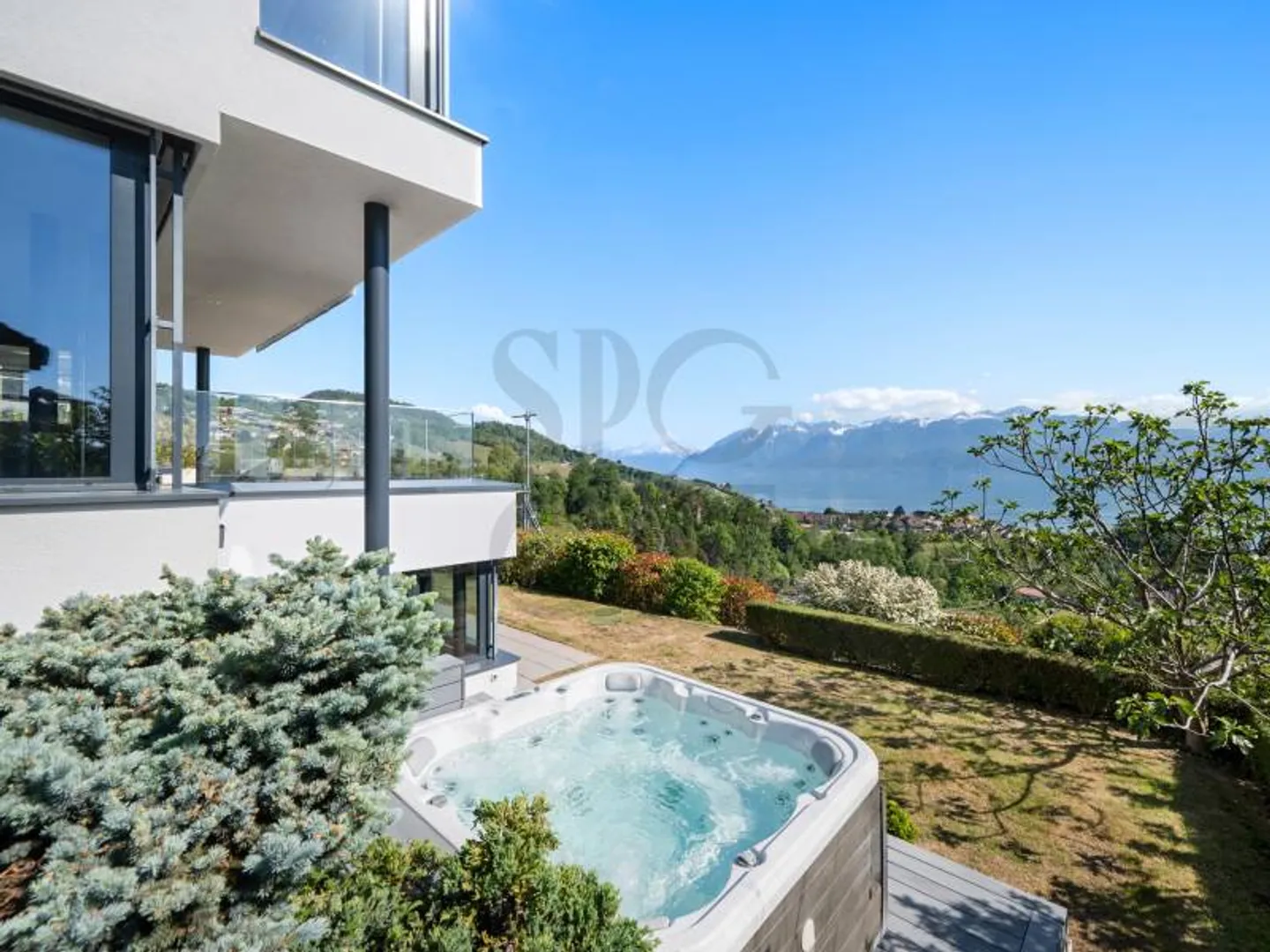 Villa of the Architects with Panoramic View in the Heart of Lavaux - Photo 12 of 12