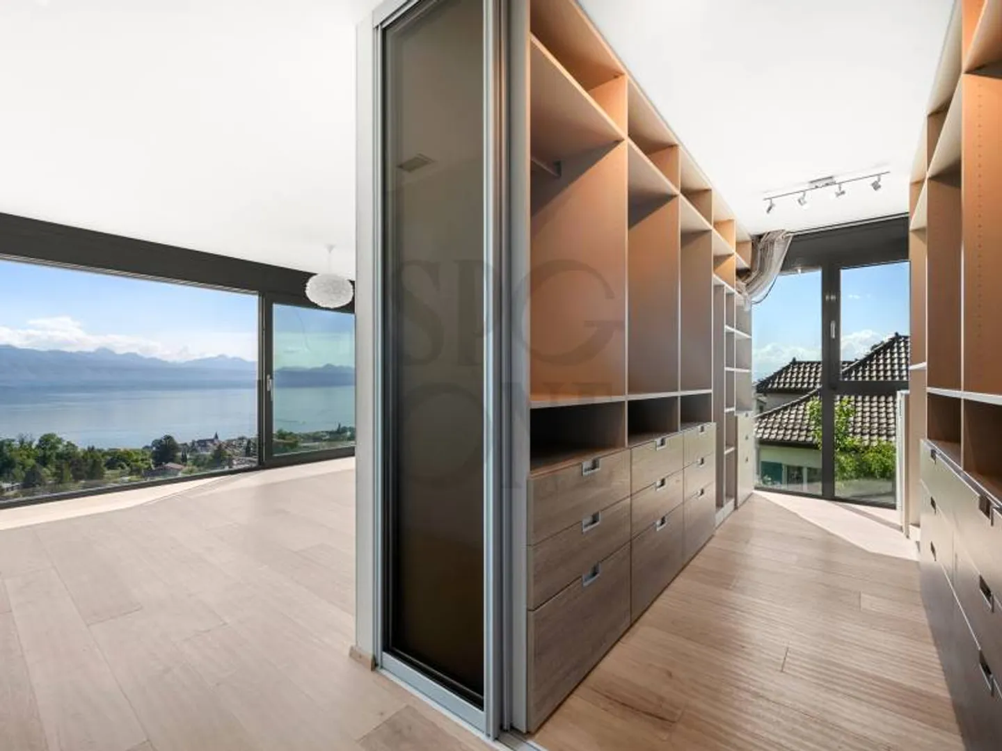 Villa of the Architects with Panoramic View in the Heart of Lavaux - Photo 9 of 12