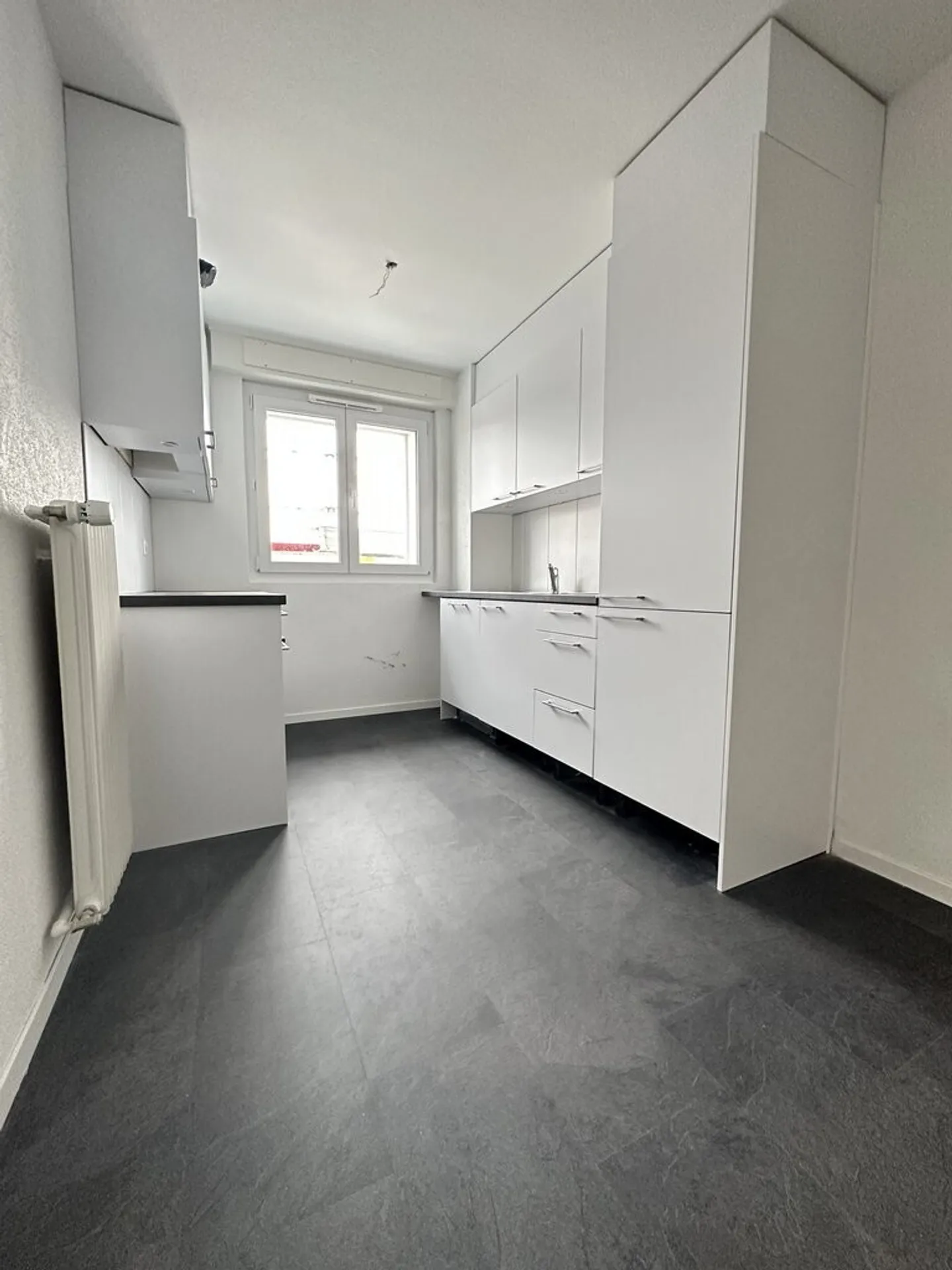 Charming Apartment in Quiet Area - Photo 4 of 6