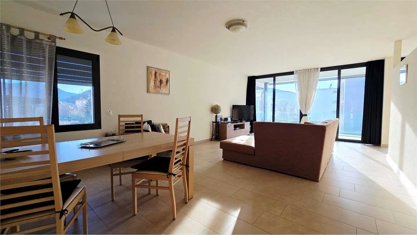 Einzigartig in Caslano - 3,5 Zimmer mit Möglichkeit einer Zweitwohnung - Foto 2 von 13