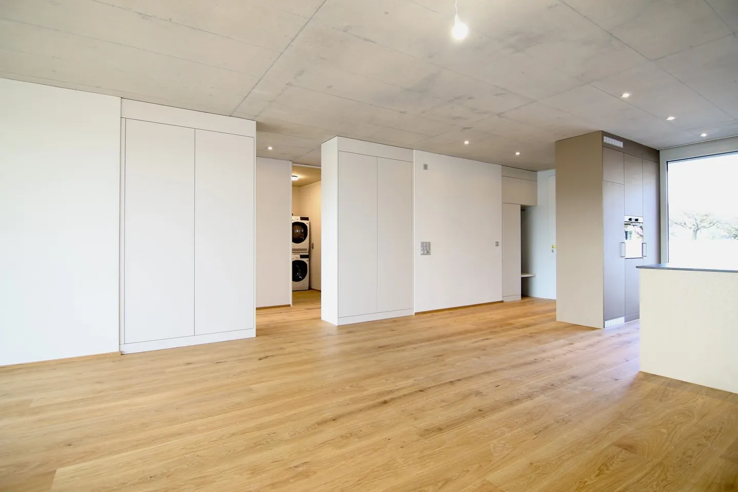 Exklusive 3.5-Zimmerwohnung an ruhiger, unverbauter Lage - Foto 1 von 14