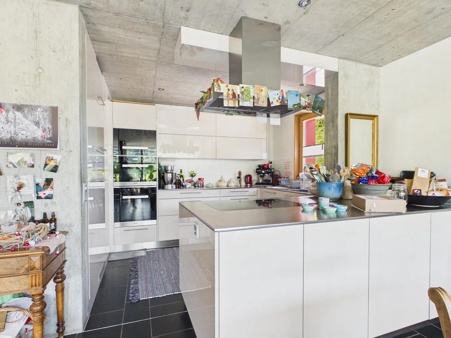Modern, extraordinary & spectacular! - Photo 3 of 14