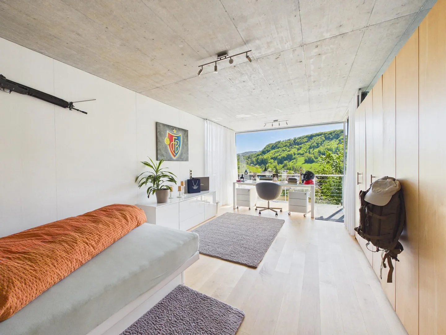 Modern, extraordinary & spectacular! - Photo 6 of 14