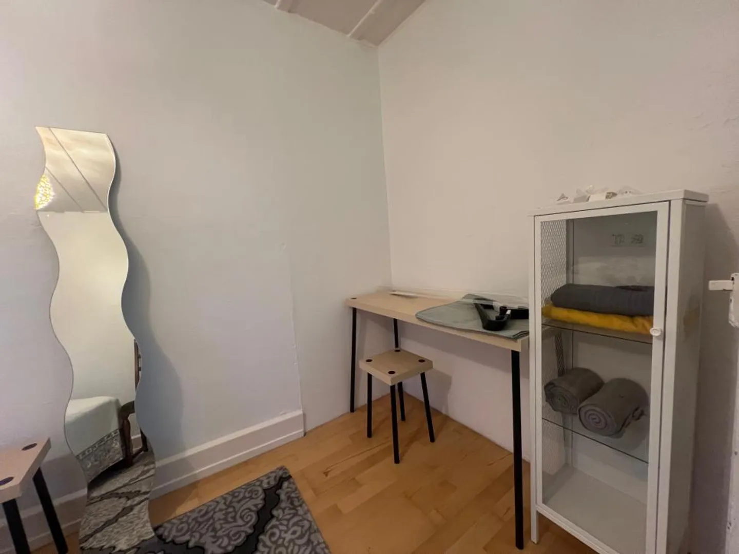 Residential building - Photo 8 of 13