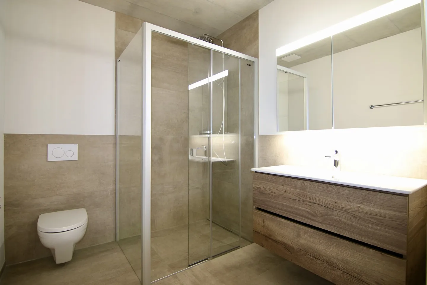 Exklusive 3.5-Zimmerwohnung an ruhiger, unverbauter Lage - Foto 5 von 14