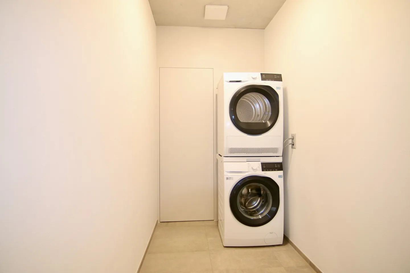 Exklusive 3.5-Zimmerwohnung an ruhiger, unverbauter Lage - Foto 8 von 14