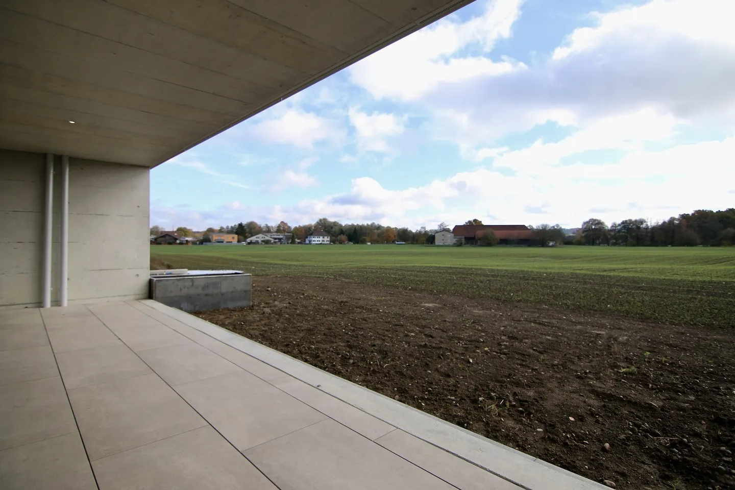 Exklusive 3.5-Zimmerwohnung an ruhiger, unverbauter Lage - Foto 9 von 14